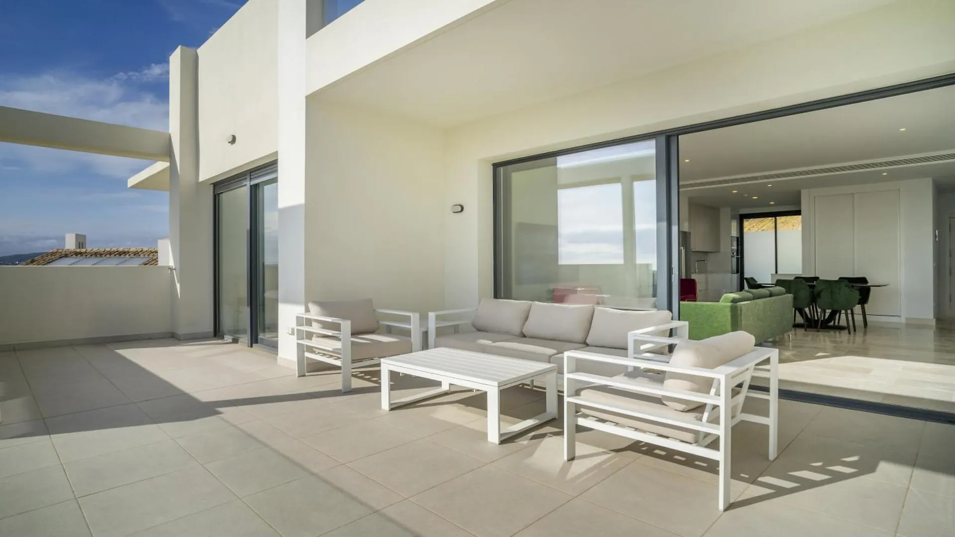 Apartment Theedgebythesea Fabulous Penthouse With Seaviews Estepona Spain